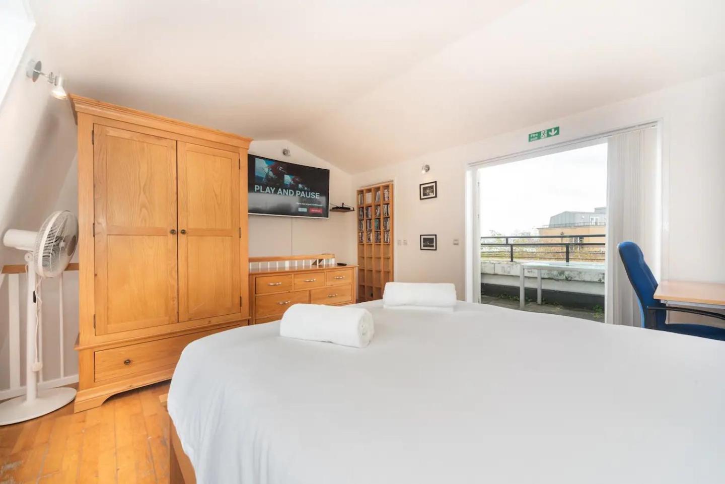 Sunny Maisonette With Views Over Canary Wharf, Londyn Zewnętrze zdjęcie