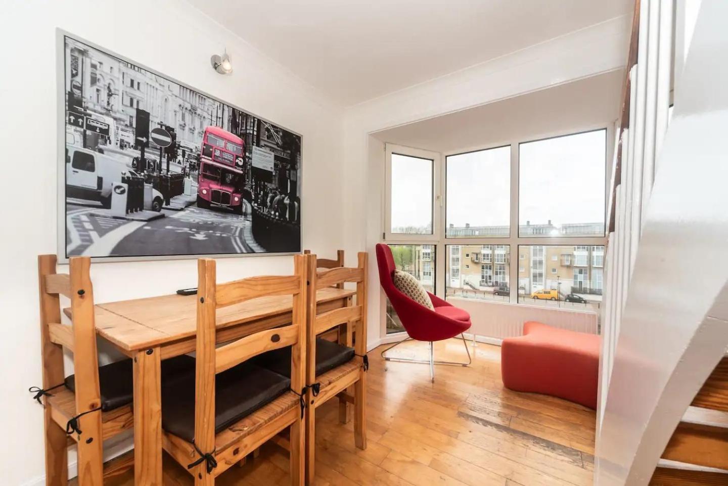 Sunny Maisonette With Views Over Canary Wharf, Londyn Zewnętrze zdjęcie