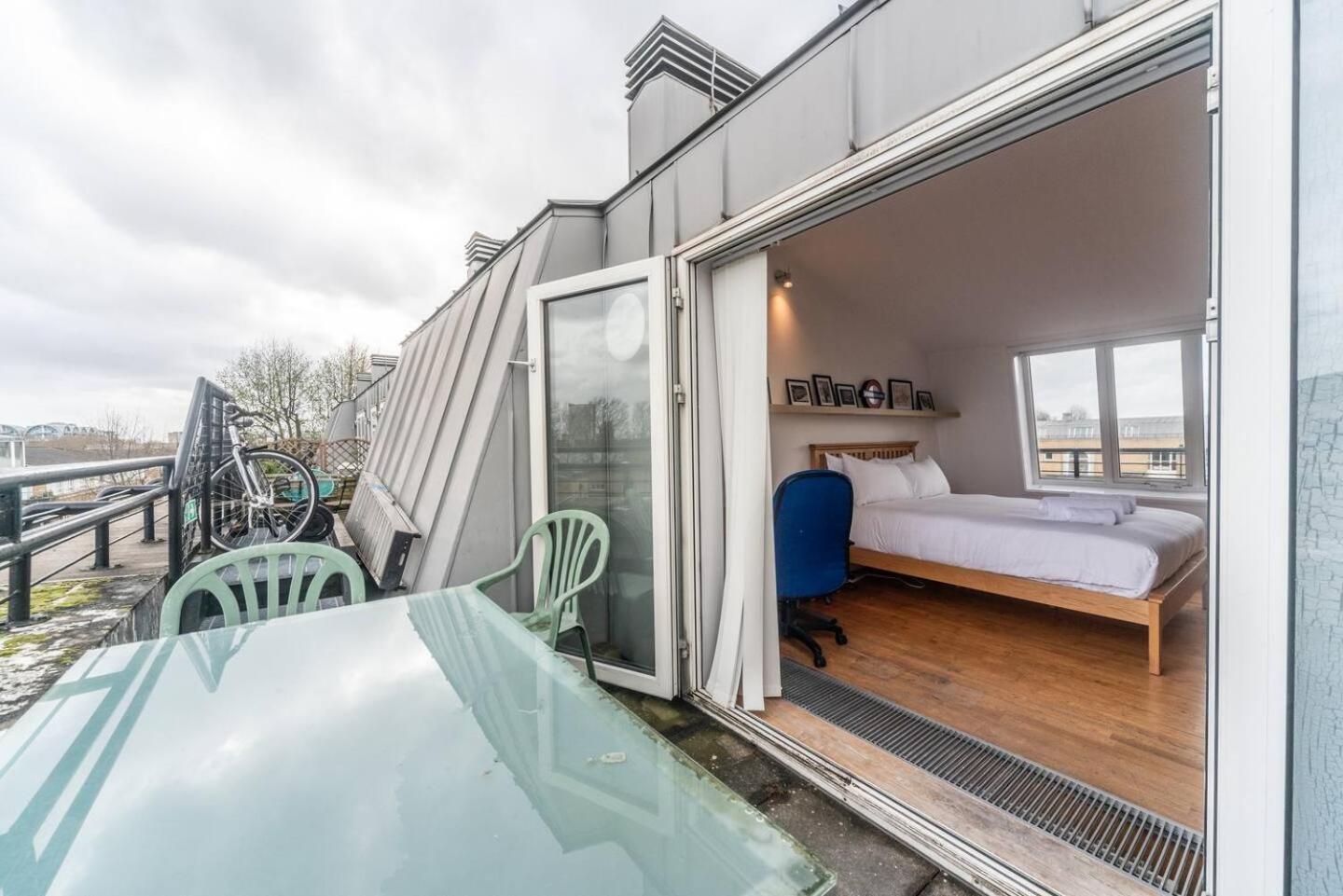 Sunny Maisonette With Views Over Canary Wharf, Londyn Zewnętrze zdjęcie