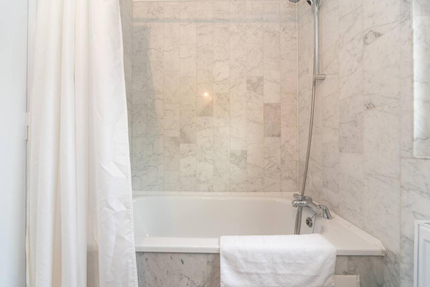 Sunny Maisonette With Views Over Canary Wharf, Londyn Zewnętrze zdjęcie