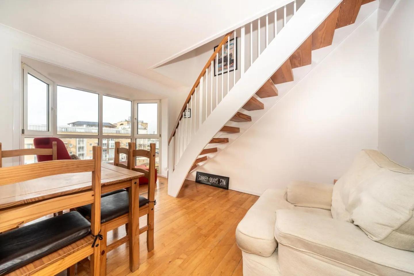 Sunny Maisonette With Views Over Canary Wharf, Londyn Zewnętrze zdjęcie
