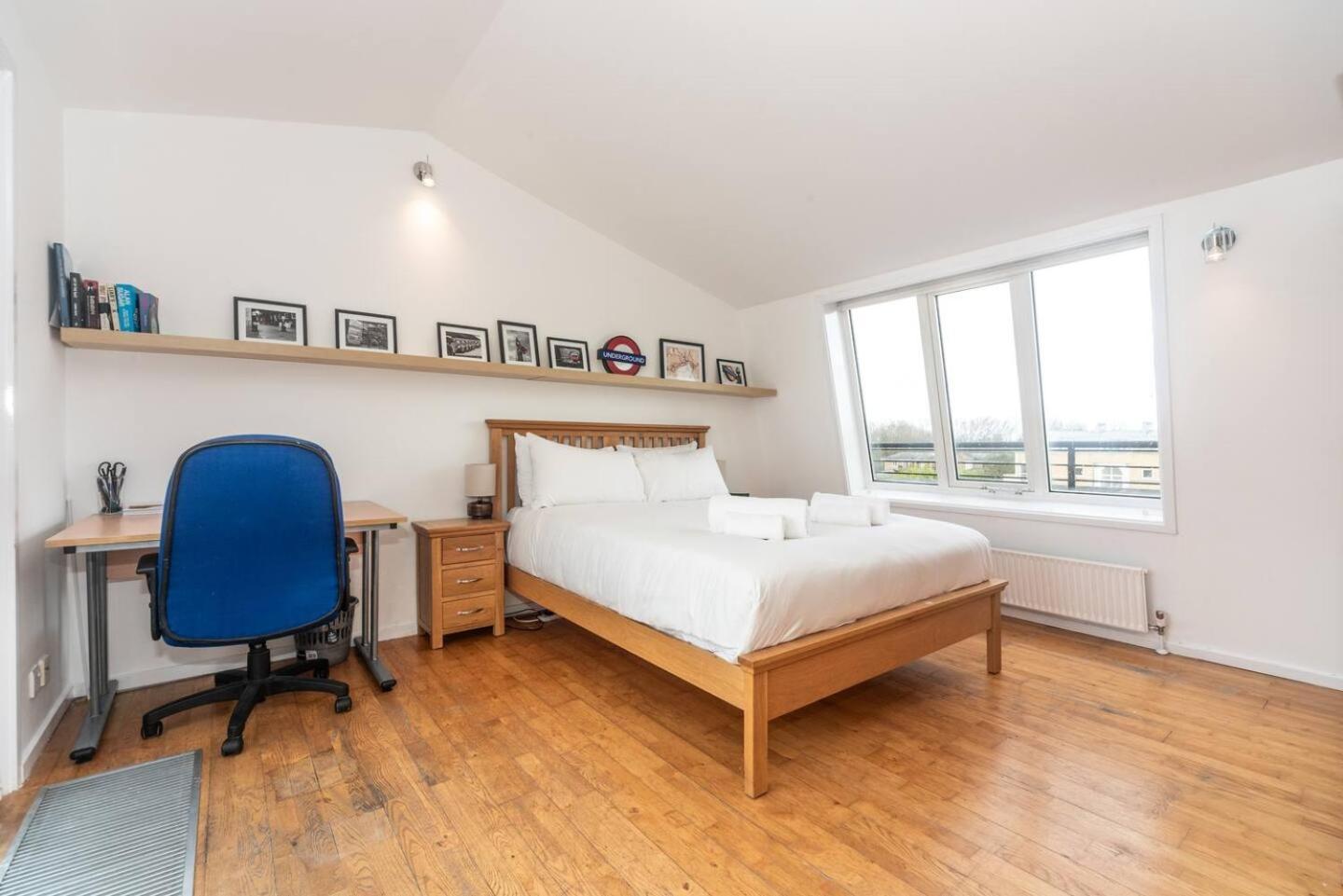 Sunny Maisonette With Views Over Canary Wharf, Londyn Zewnętrze zdjęcie